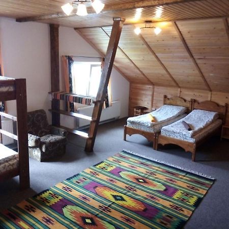 Guest House Mansarda Yaremche Dış mekan fotoğraf