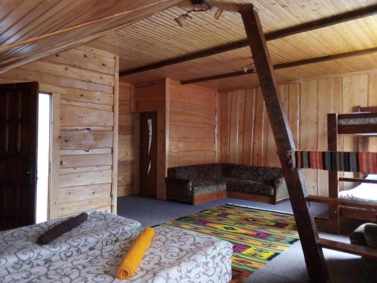 Guest House Mansarda Yaremche Dış mekan fotoğraf