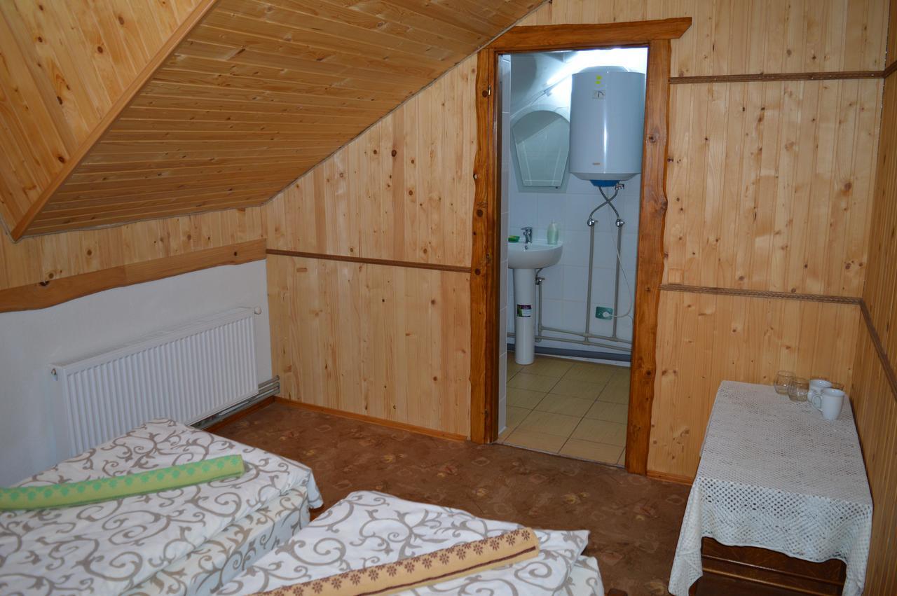 Guest House Mansarda Yaremche Dış mekan fotoğraf