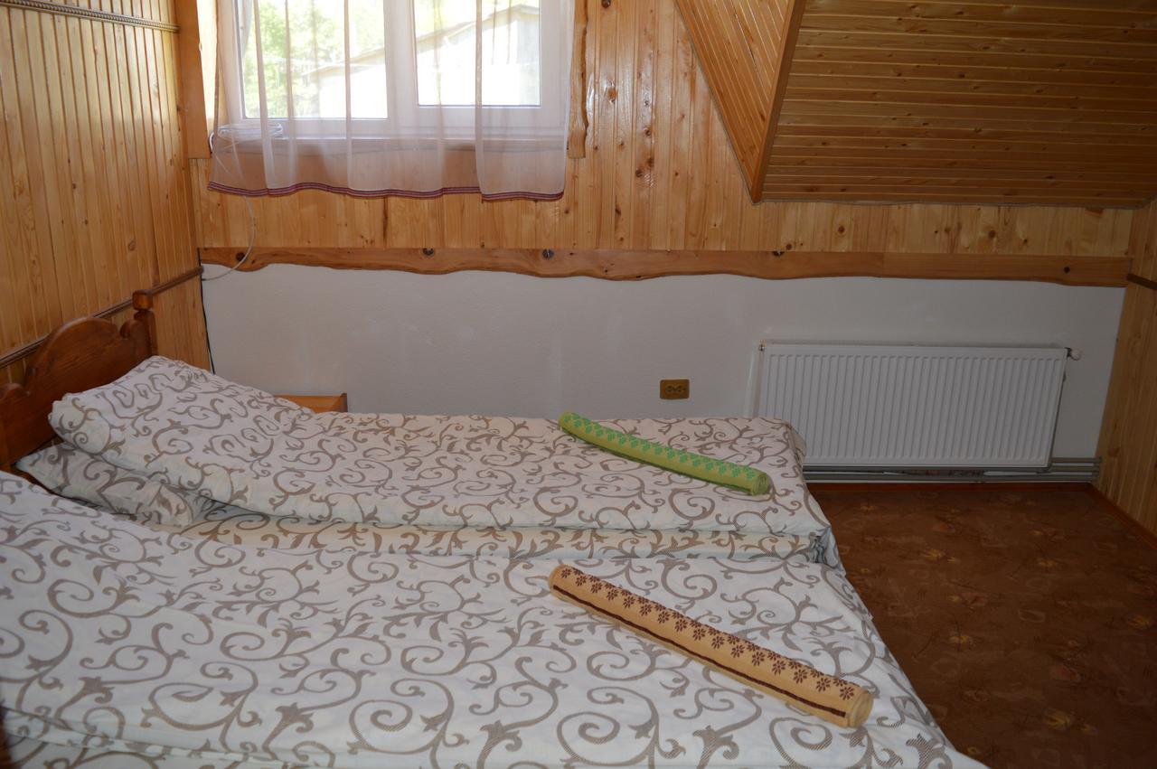 Guest House Mansarda Yaremche Dış mekan fotoğraf