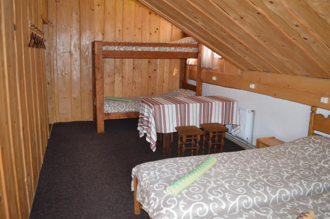 Guest House Mansarda Yaremche Dış mekan fotoğraf