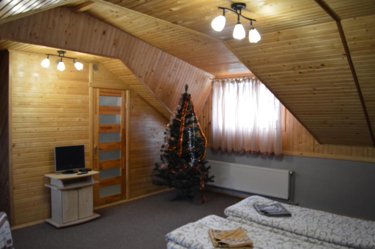 Guest House Mansarda Yaremche Dış mekan fotoğraf