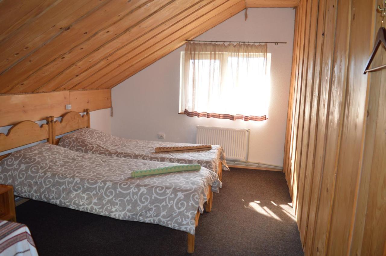 Guest House Mansarda Yaremche Dış mekan fotoğraf