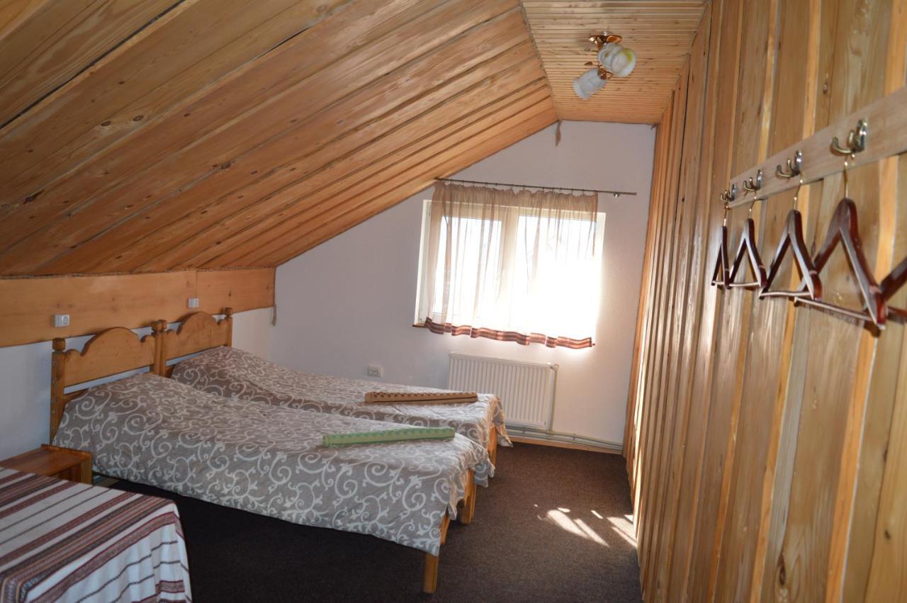 Guest House Mansarda Yaremche Dış mekan fotoğraf